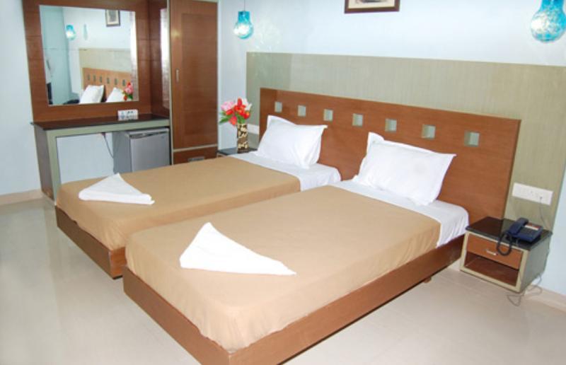 Balaji Grand Otel Kākināda Oda fotoğraf