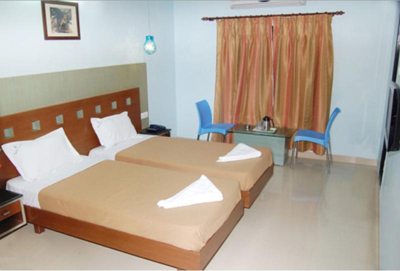 Balaji Grand Otel Kākināda Oda fotoğraf
